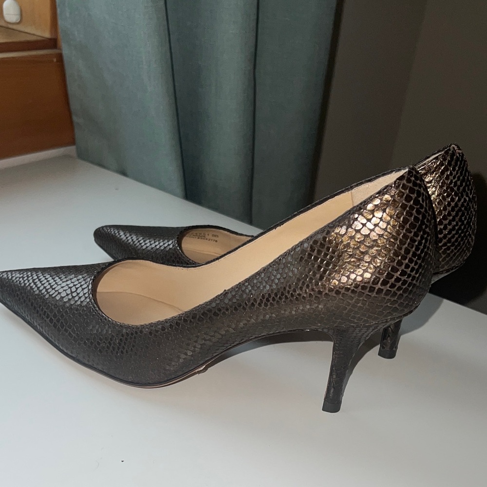 Cole Haan Brown Snake-Print Pointed Toe 3” Heels Nike air cushion. Size 8 B - Picture 5 of 8